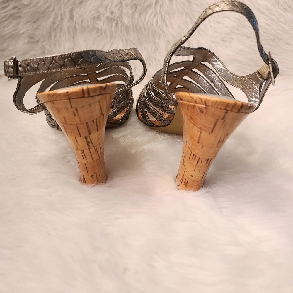 Nina Silver Faux Snakeskin Sandals Size 8.5 - Picture 4 of 6